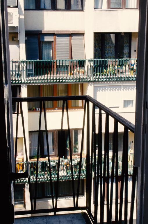 Blumen Apartment Budapest Extérieur photo